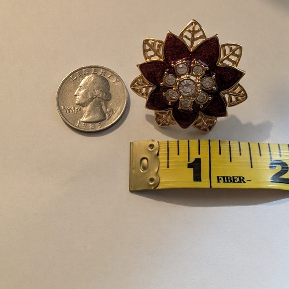 Vintage Poinsettia Enamel Rhinestone Cutout Gold Tone Earrings - Picture 6 of 11